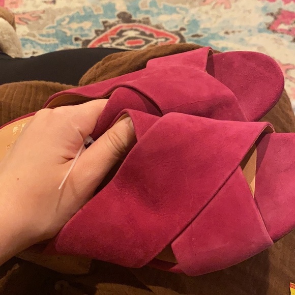 Sigerson Morrison / NEW Rhoda MAGENTA PINK Suede Crisscross Heel Mules Sandals 8 - Picture 4 of 7